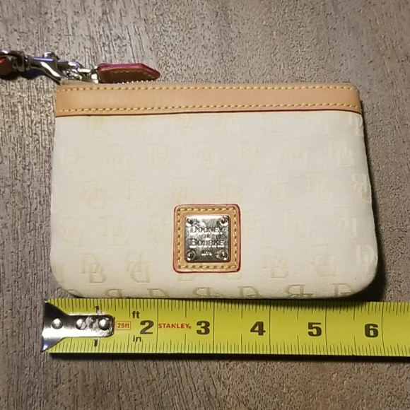 Dooney & Bourke Zipper Wallet Wristlet Change Purs - Picture 10 of 11